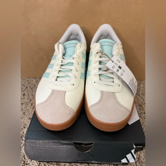 Adidas VL Court Base Sneakers Size 7 NIB - Picture 2 of 10